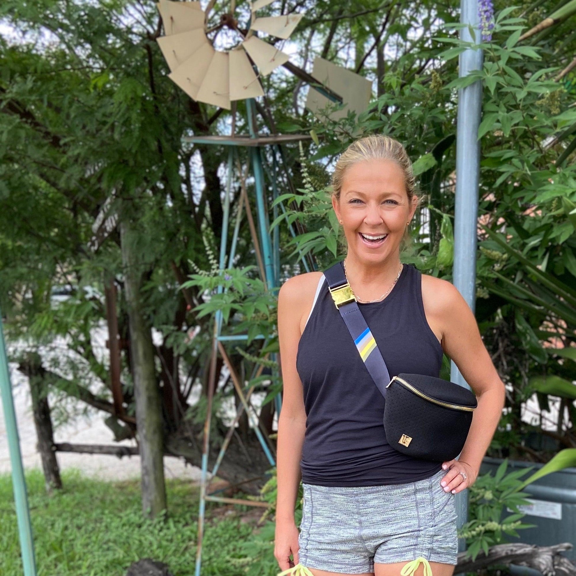 HARLAN Neoprene Belt Bag - TruColorsGameday